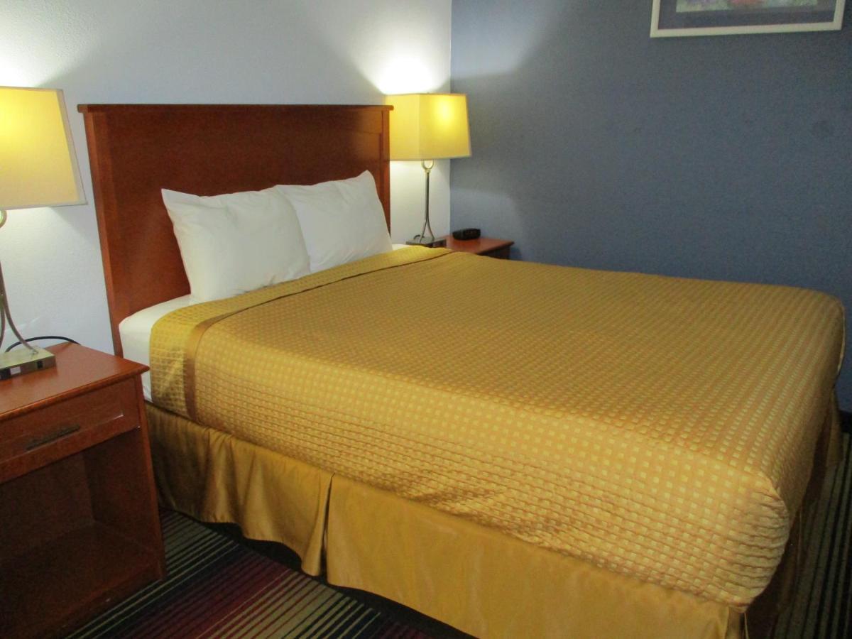Travelodge By Wyndham Spirit Lake/Okoboji Dış mekan fotoğraf