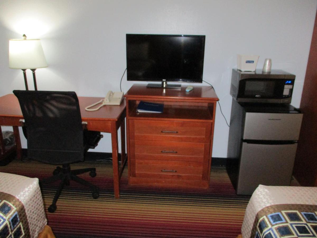 Travelodge By Wyndham Spirit Lake/Okoboji Dış mekan fotoğraf