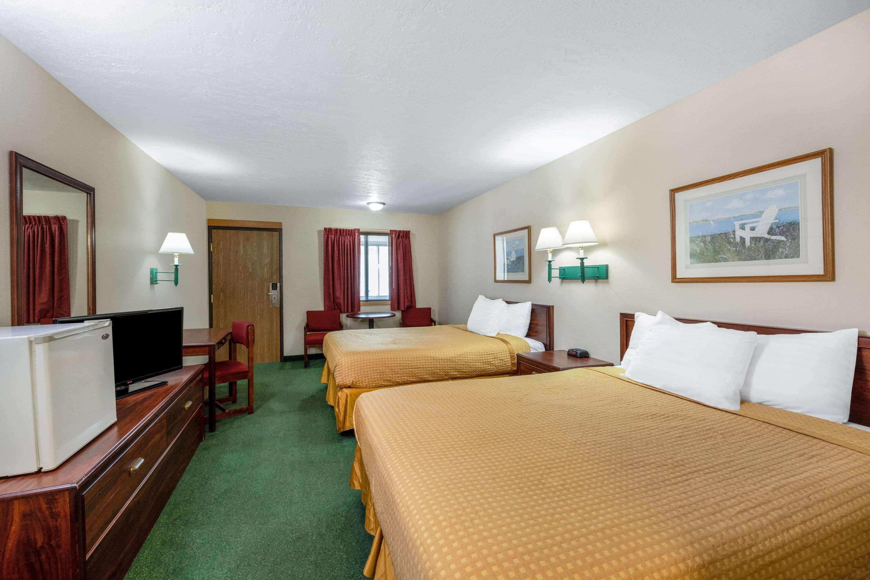 Travelodge By Wyndham Spirit Lake/Okoboji Dış mekan fotoğraf
